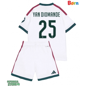 Real Madrid Yan Diomande #25 Replika Babytøj Hjemmebanesæt Børn 2026-27 Kortærmet (+ Korte bukser)